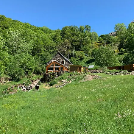 D'hotes Le Lepadou-bas فندق مبيت وإفطار Saint-Chély-dʼAubrac