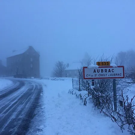 לינה וארוחת בוקר D'hotes Le Lepadou-bas Saint-Chély-dʼAubrac
