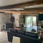 Oda ve Kahvaltı D'hotes Le Lepadou-bas Saint-Chély-dʼAubrac