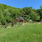 D'hotes Le Lepadou-bas 3* Saint-Chély-dʼAubrac
