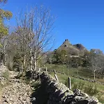 Oda ve Kahvaltı D'hotes Le Lepadou-bas Saint-Chély-dʼAubrac