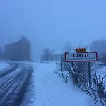 Oda ve Kahvaltı D'hotes Le Lepadou-bas Saint-Chély-dʼAubrac