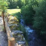 Oda ve Kahvaltı D'hotes Le Lepadou-bas Saint-Chély-dʼAubrac