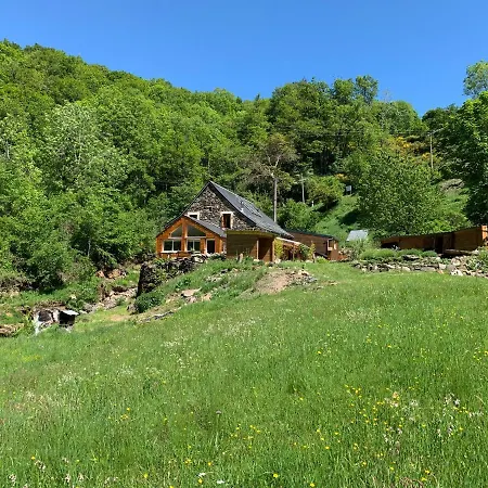 Et Table D'hôtes Le Lepadou-bas 3* Saint-Chély-dʼAubrac