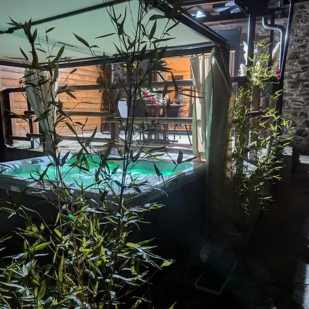 D'hotes Le Lepadou-bas Bed and breakfast Saint-Chély-dʼAubrac