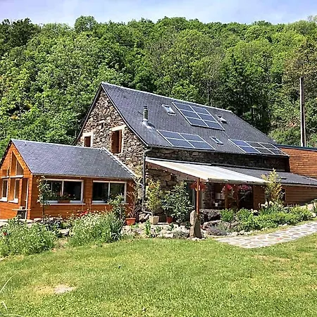 D'hotes Le Lepadou-bas فندق مبيت وإفطار Saint-Chély-dʼAubrac