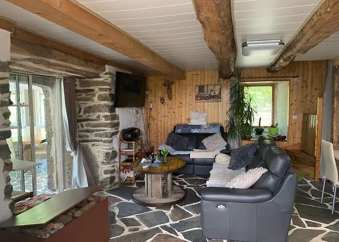 Bed and Breakfast D'hotes Le Lepadou-bas Saint-Chély-dʼAubrac