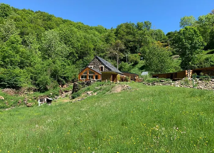 D'hotes Le Lepadou-bas 3* Saint-Chély-dʼAubrac