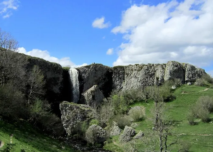 D'hotes Le Lepadou-bas 3* Сен-Шели-д'Обрак
