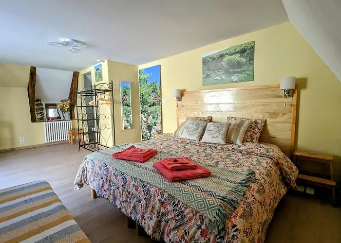 D'hotes Le Lepadou-bas 3* Saint-Chély-dʼAubrac