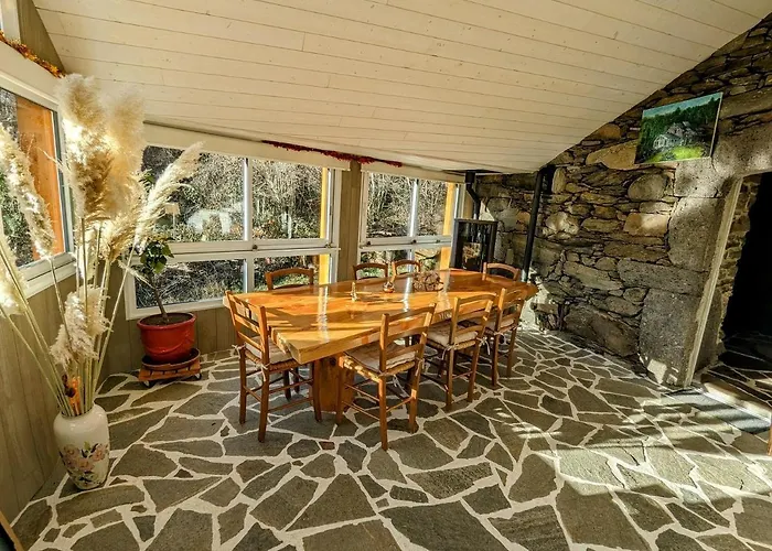 Bed and Breakfast D'hotes Le Lepadou-bas Saint-Chély-dʼAubrac