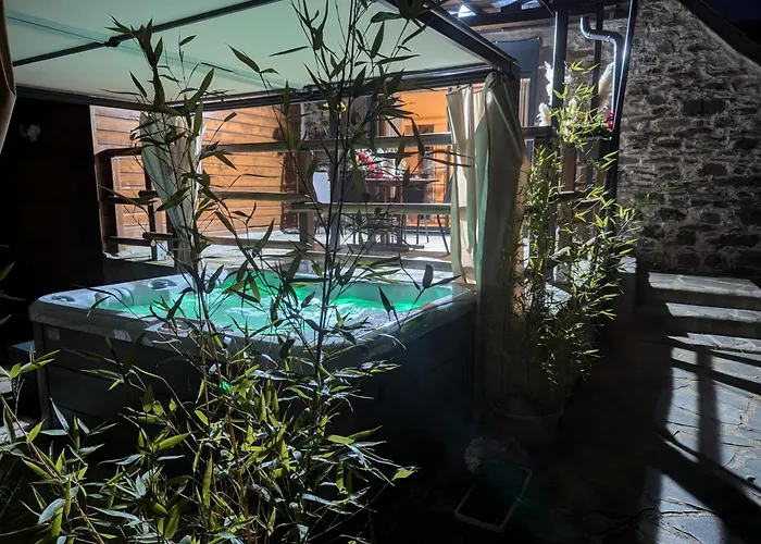 D'hotes Le Lepadou-bas Bed and Breakfast Saint-Chély-dʼAubrac