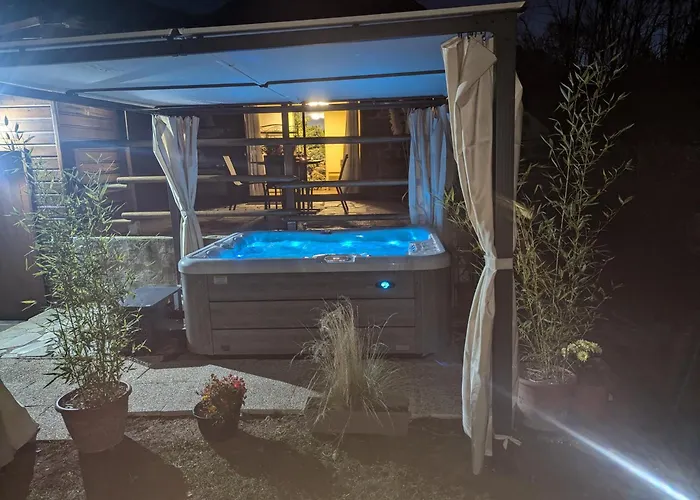 D'hotes Le Lepadou-bas Bed and Breakfast