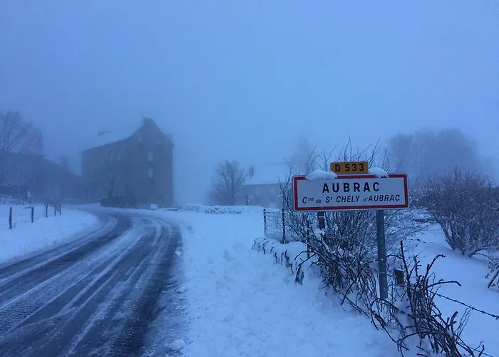Bed and Breakfast D'hotes Le Lepadou-bas Saint-Chély-dʼAubrac